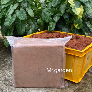 ขุยมะพร้าวอัดก้อน Cocopeat block 5 kg. ล้างสารแทนนินแล้ว Cocopeat Block 5kg.(High EC) ใช้สำหรับ Animal Bedding