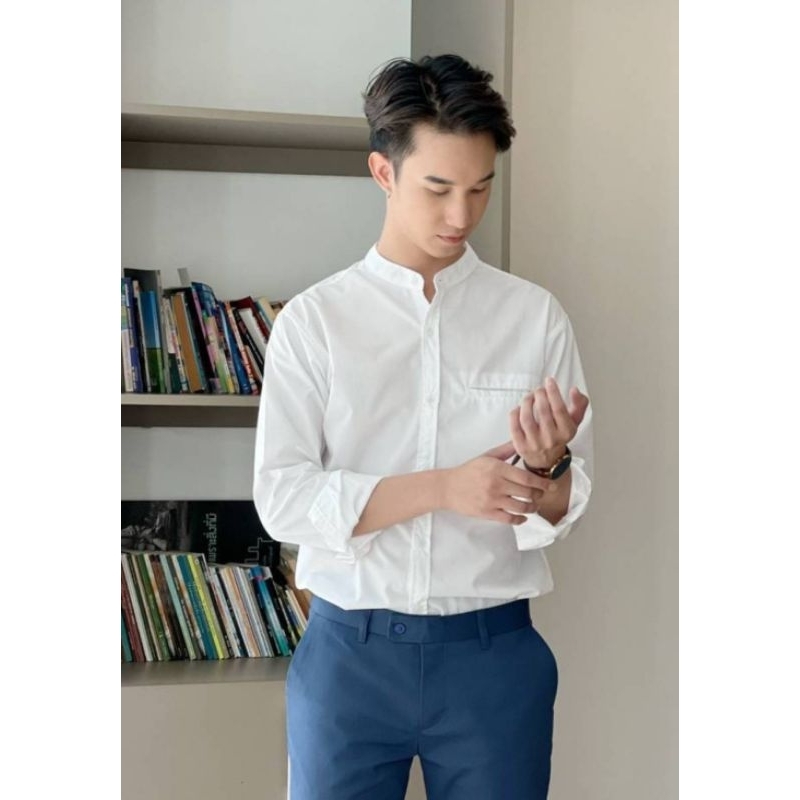 เสื้อเชิ้ตเข้ารูปคอจีนแขนยาว s m l xl กระเป๋าเจาะกระเป๋าแปะคละๆกันคะ