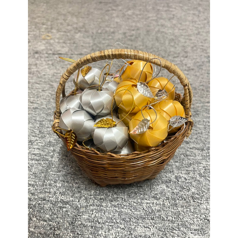 เหรียญโปรยทาน ส้ม เงิน ทอง แพ๊ค 50 ชิ้น พร้อมส่ง ( ตัวเปล่าไม่ได้ใส่เหรียญ ) รูปที่ 4
