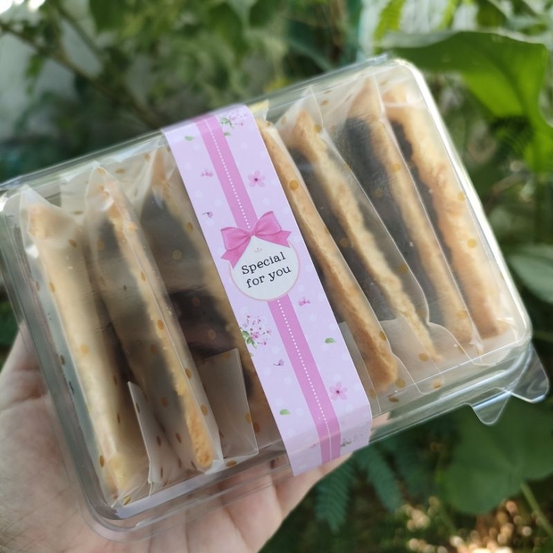 ขนมปังกรอบบราวนี่หนึบ