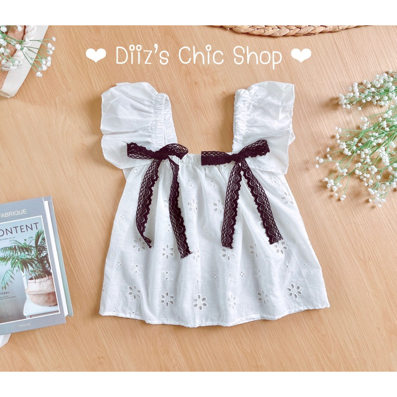 ❤️ Diiz’s ❤️ BG🌼 เสื้ออกเหลี่ยม แขนกุดระบาย อกสม็อกยางยืด แต่งโบว์ฉลุ