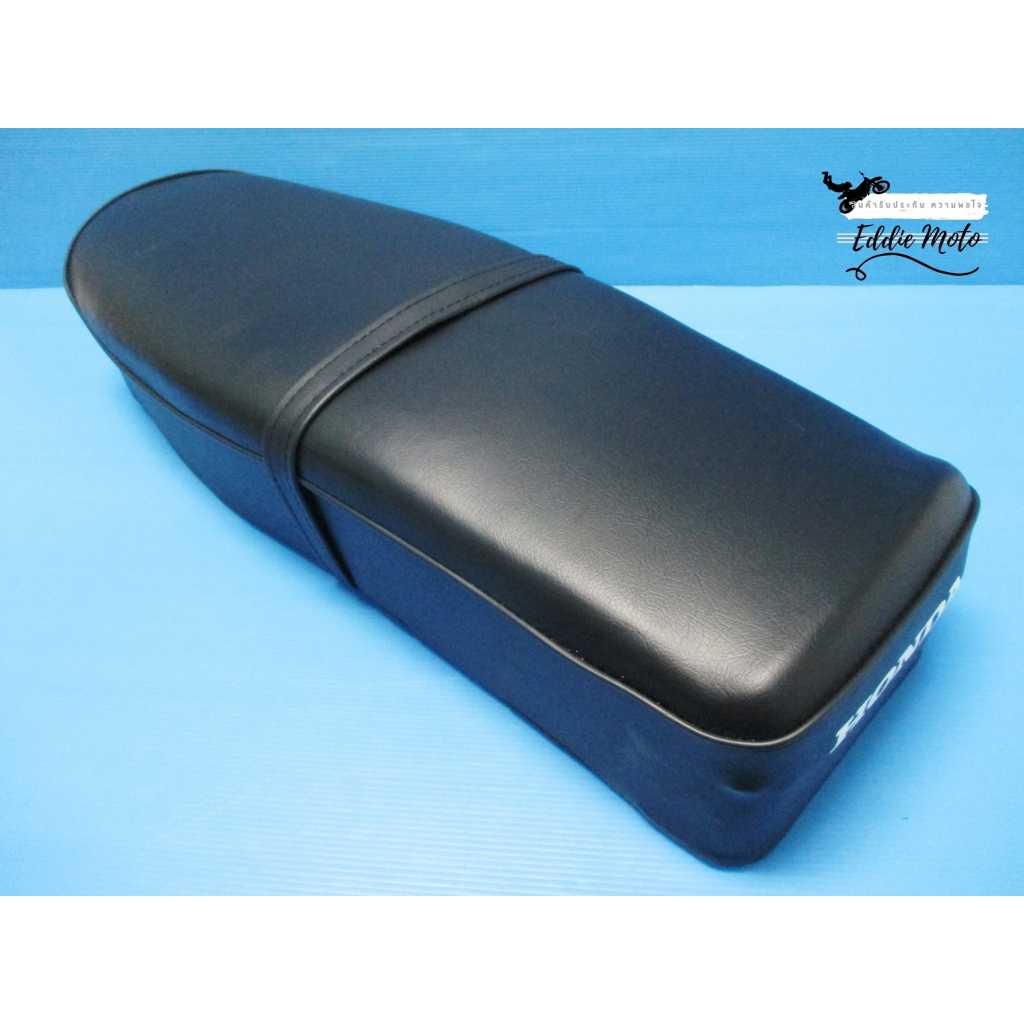 DOUBLE SEAT COMPLETE ASSY "BLACK" For HONDA C92 C95 CA92 CA95 // เบาะรถ "สีดำ" ผ้าเรียบ สกรีนท้าย