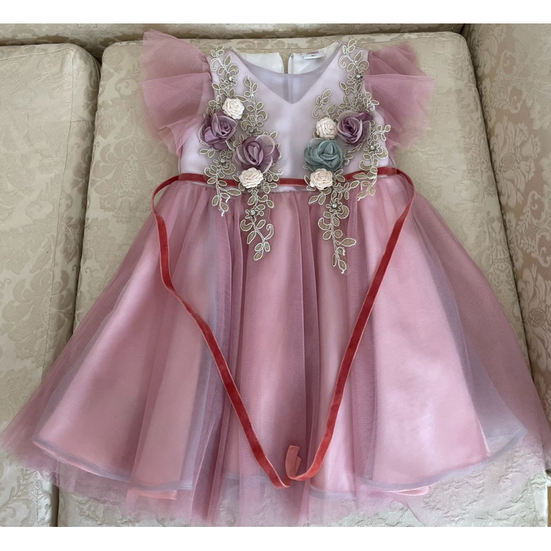 เดรสเด็กผู้หญิงมือสอง เดรสไปงานแต่งงาน แบรนด์ Little Coogie ไซส์ 36M (3T)