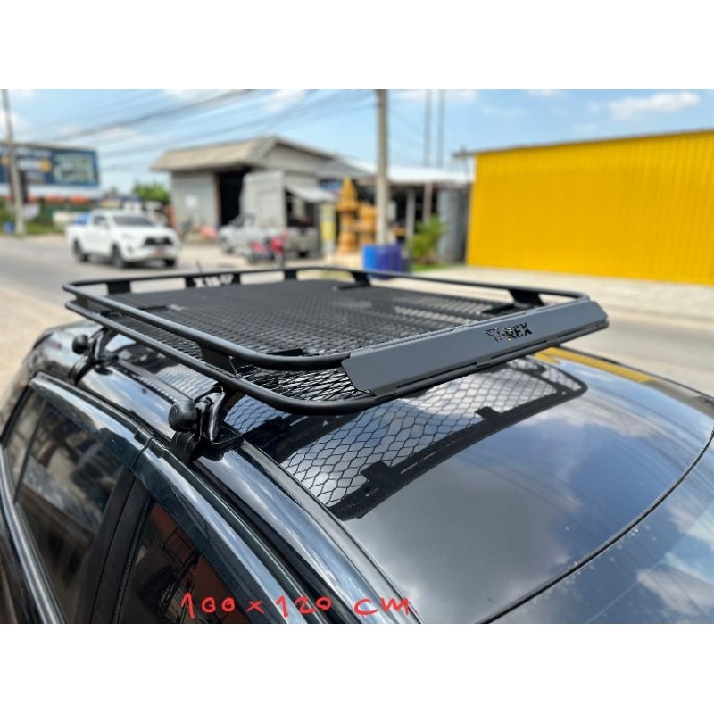 แร็คหลังคา S1 ขนาด 100x120 แบบหน้าเอียงมีบังลมในตัว พร้อมชุดขาแบบเกาะขอบหลังคาไม่ใช้คานขวาง (แจ้งรุ่นรถก่อนสั่งซื้อ)