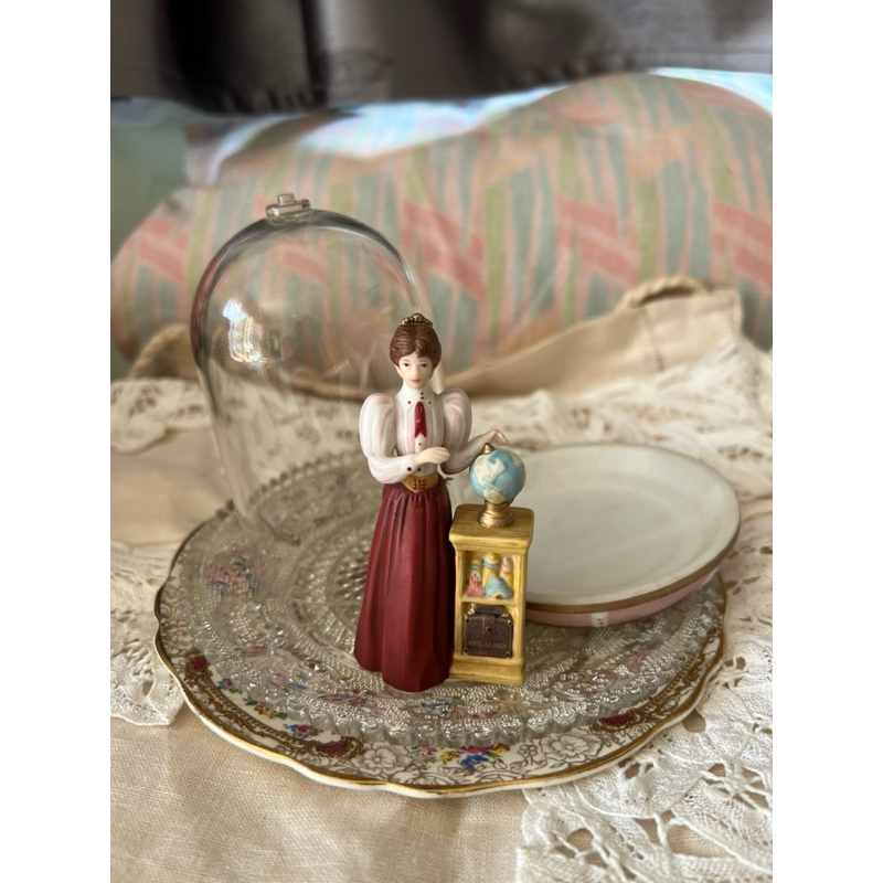 ตุ๊กตา #Avon ladies Glass