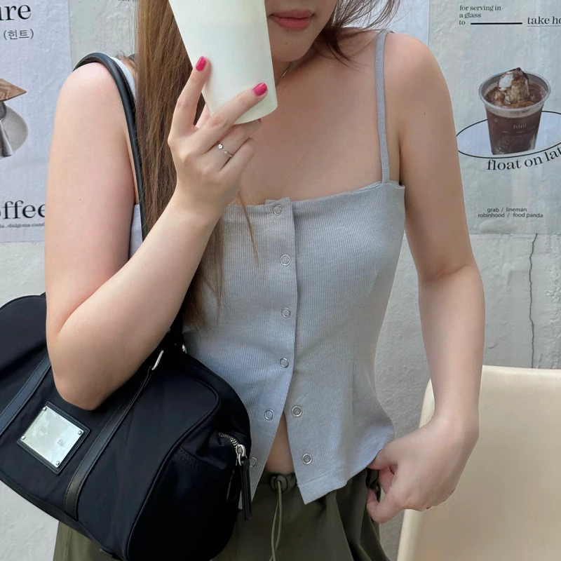 MELT.INMOMENTS SNAPPY Top เสื้อสายเดี่ยวกระดุมสแนป (ซื้อผ่าน Shopee Video ลด 30%)