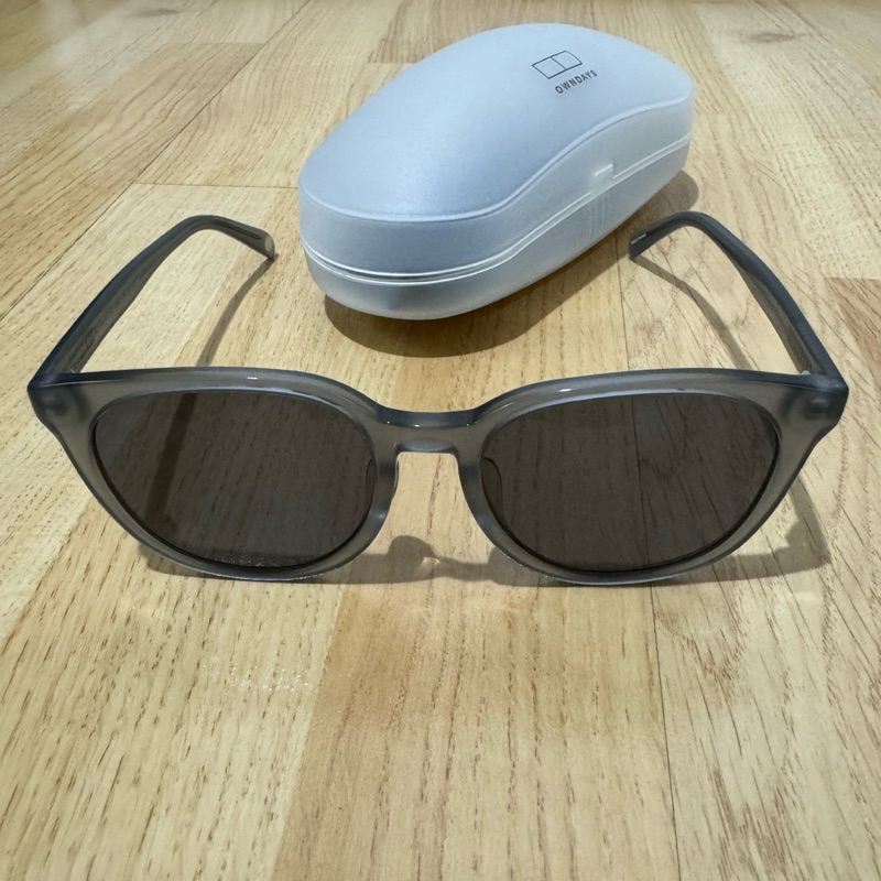 แว่นตากันแดด Owndays Sunglasses เลนส์สีเทา