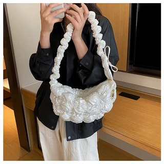 พร้อมส่ง กระเป๋าสะพายข้าง กระเป๋านุ่มนิ่ม สายปรับได้ กระเป๋าสะพายไหล่ สไตล์เกาหลี