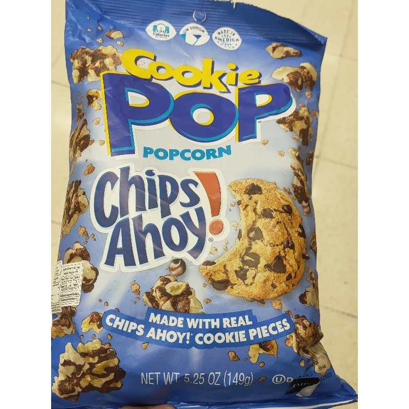 Cookie Pop Popcorn Chips Ahoy  ป๊อบคอร์นผสมช็อคโกแลตชิพ 149กรัม