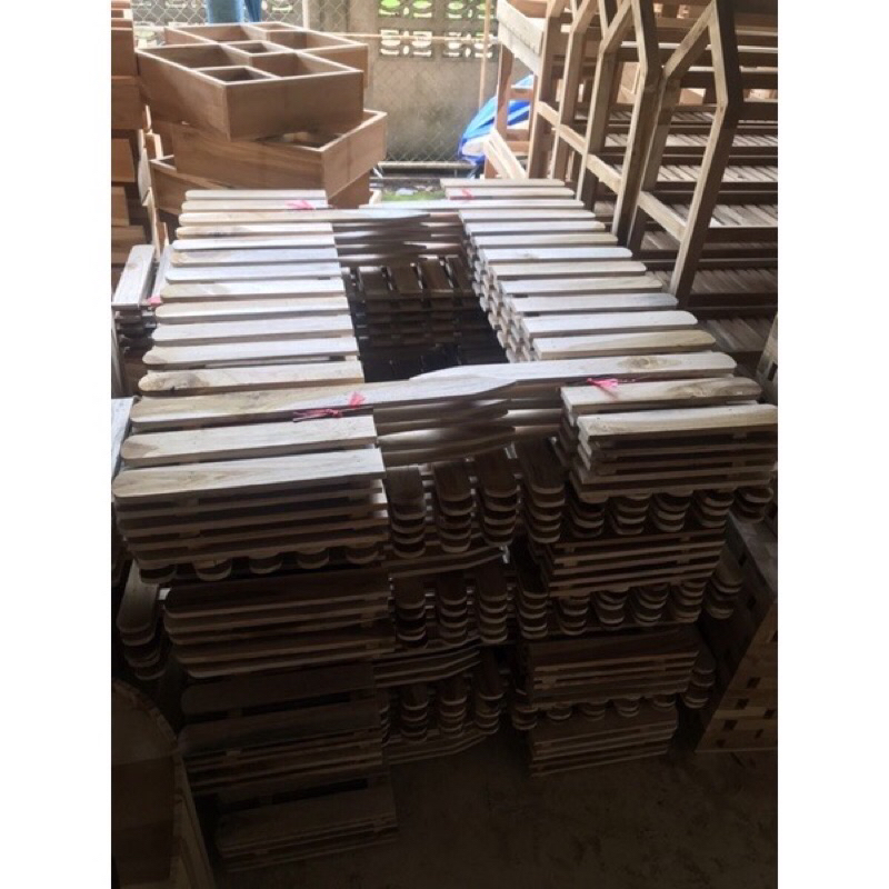 รั้วสนามไม้สักแท้1มัดได้5แผง 1แผงยาว100สูงรวมขา50cm(ขายยกมัด5แผง) - รูปที่ 6