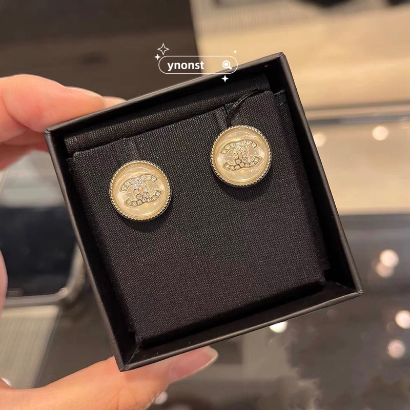 💯  ของแท้ CHANEL ต่างหูคริสตัล Rhinestone CC Pearl Logo Stud Earrings
