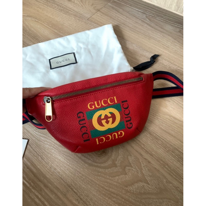 💗Used like new💗กระเป๋าคาดอก Gucci Print Small Belt Bag สีแดง ของแท้💯%