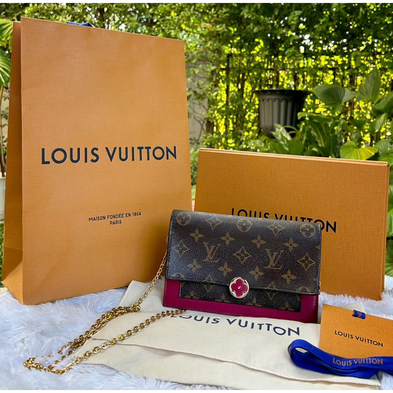 Louis Vuitton Monogram Flore Wallet On Chain Crossbody Bag มือสองของแท้💯%
