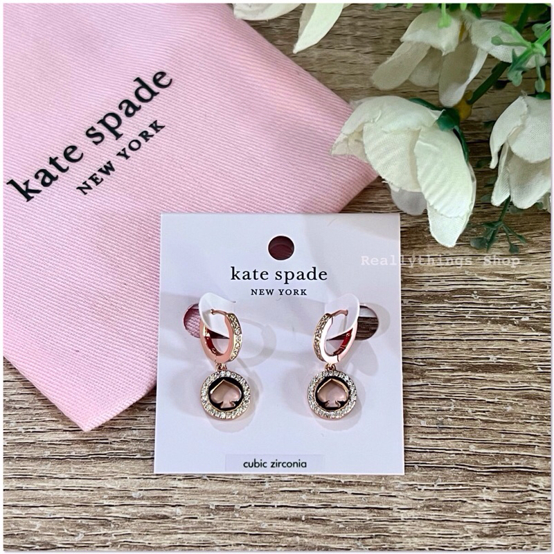 [ลดเพิ่ม:โค้ดคุ้ม+โค้ดร้านค้า]{แท้ % พร้อมส่ง+ส่งฟรี} ต่างหู KS. Spot Pave Huggies Earrings(แบบโลโก้ห้อย)