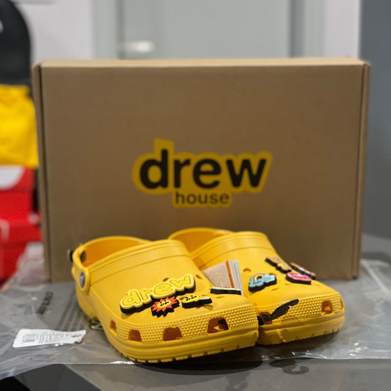 (สินค้าพร้อมจัดส่ง) Crocs x Drew House (Justin Bieber)