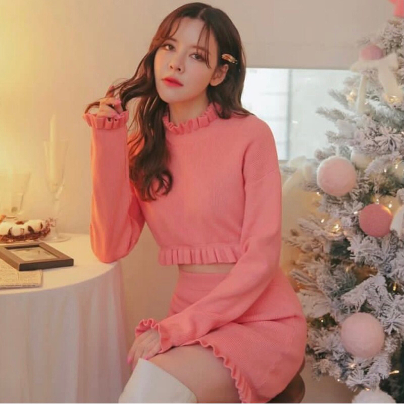 ส่งต่อ สีชมพูsize s ได้2ชิ้น FLAT2112 FT445 : TOFFY KNITTED TOP & SKIRT Pink