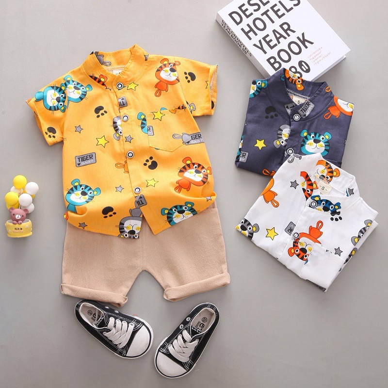 พร้อมส่งในไทย ชุดเสื้อเชิ้ตแขนสั้น พิมพ์ลายการ์ตูนเสือพร้อมกางเกงขาสั้น สีพื้น แฟชั่นสําหรับเด็ก [ไซส์ 80-110 ซม.]