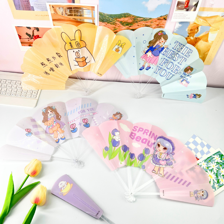 พัดลายการ์ตูน พัดพลาสติกลายการ์ตูน พัดจีนลายการ์ตูน พัด การ์ตูน ลายการ์ตูนน่ารัก คละลาย