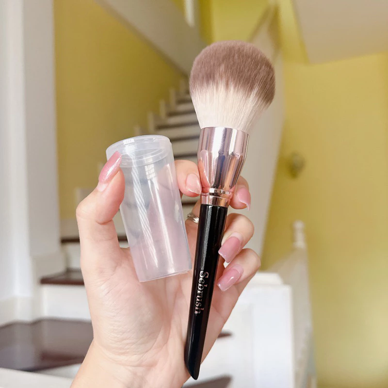Scbrush Powder Brush with Cover | แปรงลงแป้งมีปลอกปิด แปรงสำหรับลงแป้ง thumbnail 5