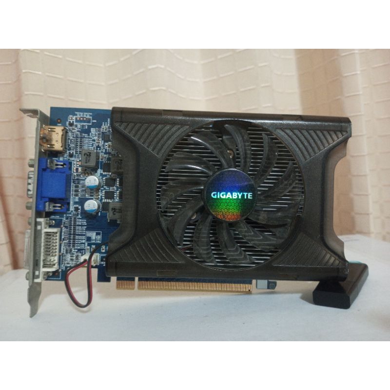 GIGABYTE HD5670 1G GDDR3 มี Port DVI VGA HDMI