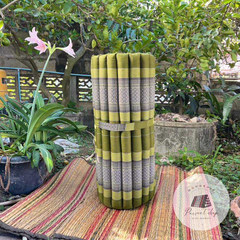 ที่นอนลูกระนาดรุ่นกลางขนาด 78-80 x 175กว่า cmราคานี้รวมยัดนุ่น 100% หนา 3-4 cm