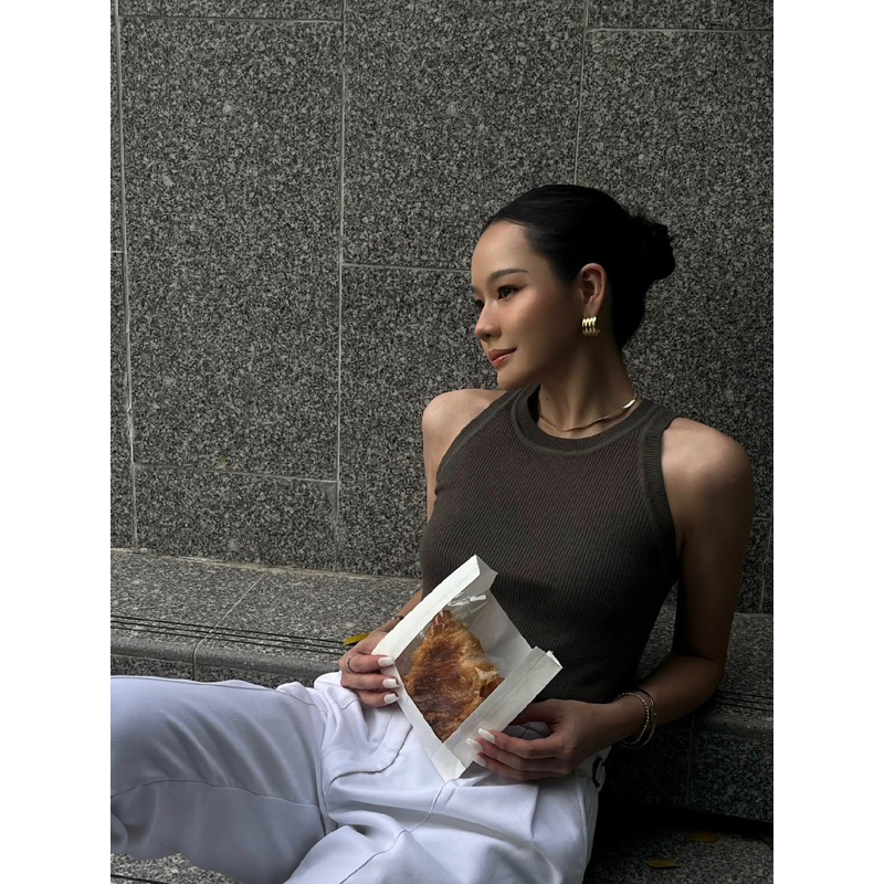 Serene knit top เสื้อกล้ามไหมพรม basicselected