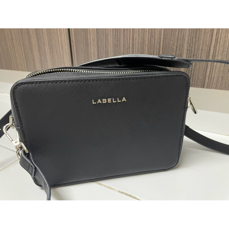 Labella รุ่น Amie Saffiano