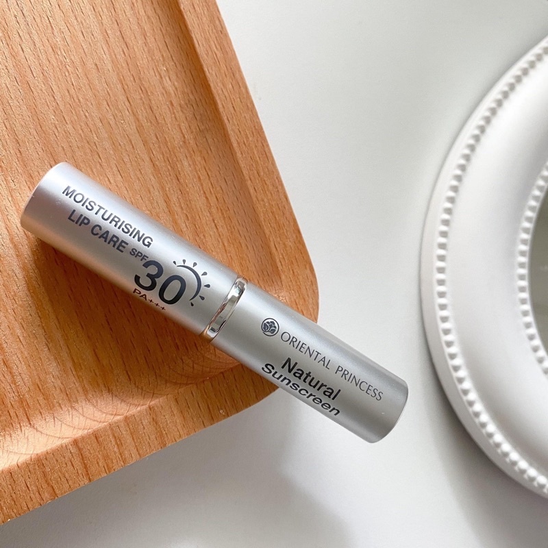 ลิปมันกันแดด oriental Natural Sunscreen UV Protection Lip Care SPF30 PA++
