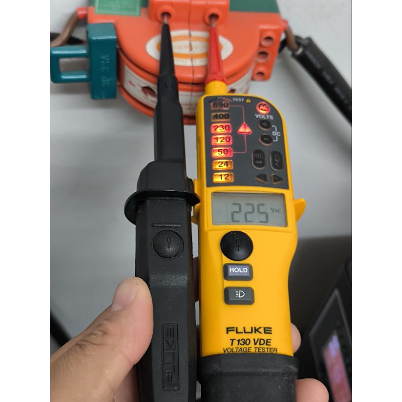 Fluke T150 VDE Volt metre มือสอง ใช้งานดี วัด AC DC ได้