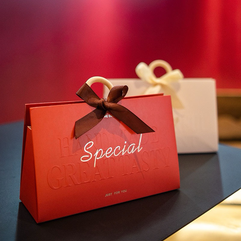 กล่องใส่ของขวัญ ของชำร่วย แพค 5 ใบ พร้อมส่งในไทย