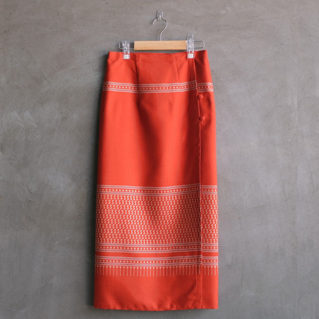 เสื้อผ้าฝ้ายพื้นเมือง รุ่น ผ้าถุงทอมือยกดอกอัดกาว11