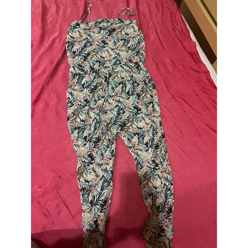 จั้มขายาวอก36-38 70บาท