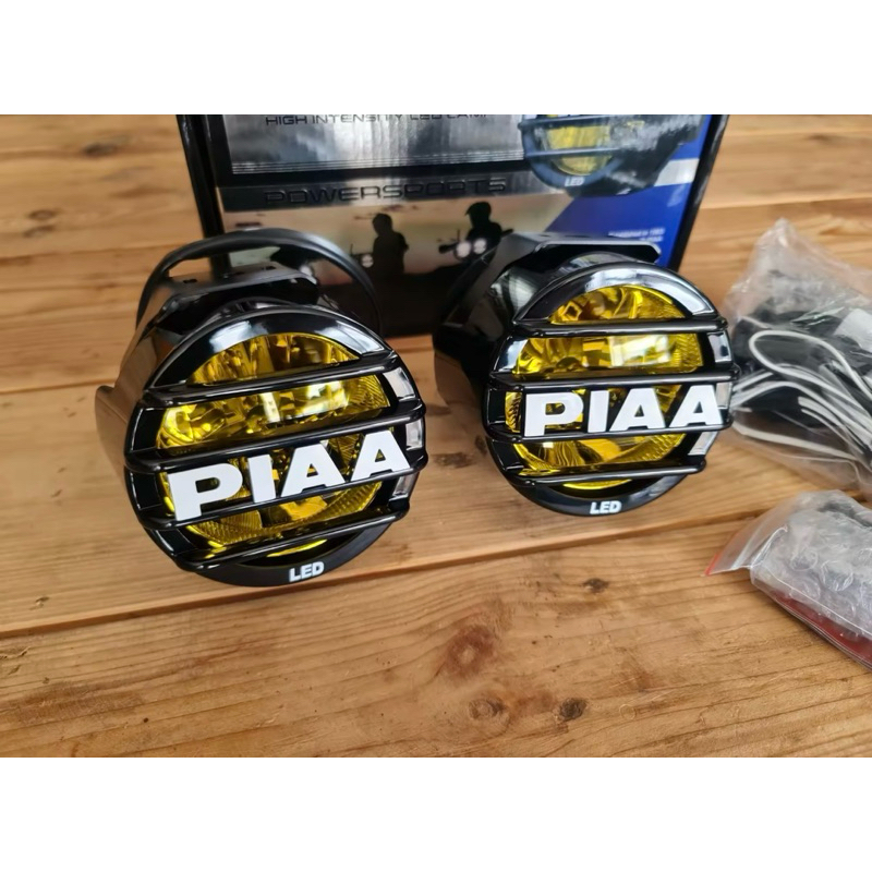 ไฟสปอตไลท์ PIAA แท้ 1000% จากญี่ปุ่น LED LAMP LP530 3.5" YELLOW/คู่ ไฟเหลือง2ดวง พร้อมชุดสายไฟ