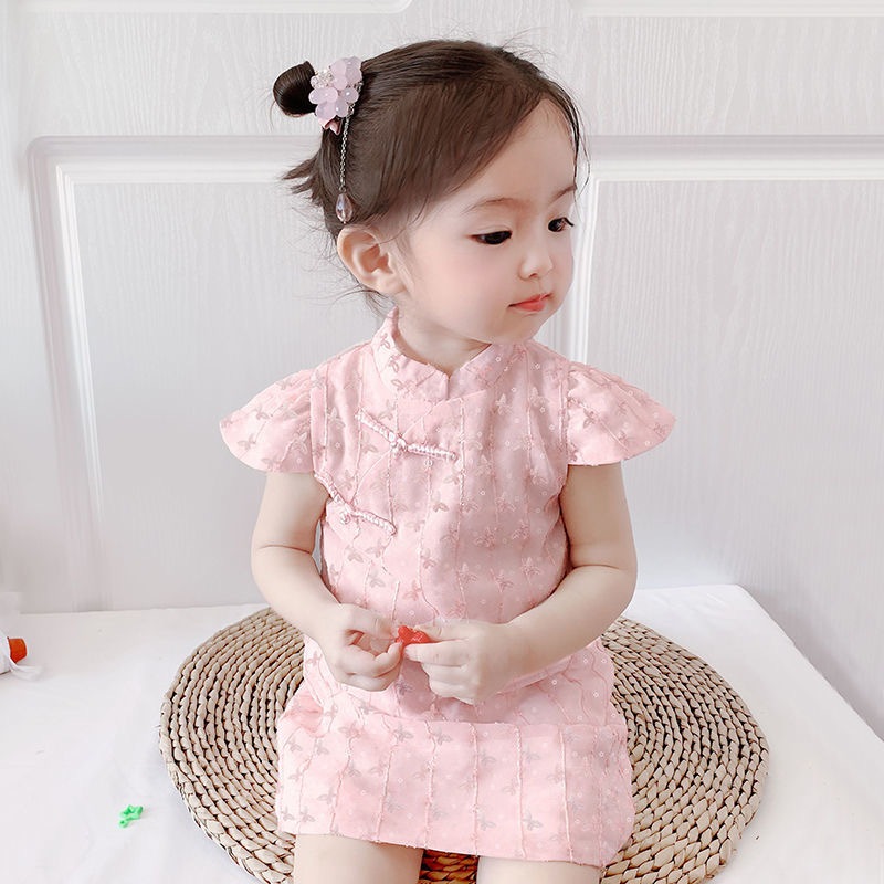 พร้อมส่งจากไทย ชุดกี่เพ้าเด็กผู้หญิงสีชมพูอ่อนลายปีกผีเสื้อ น่ารักมาก ของมีจำนวนจำกัดค่ะ
