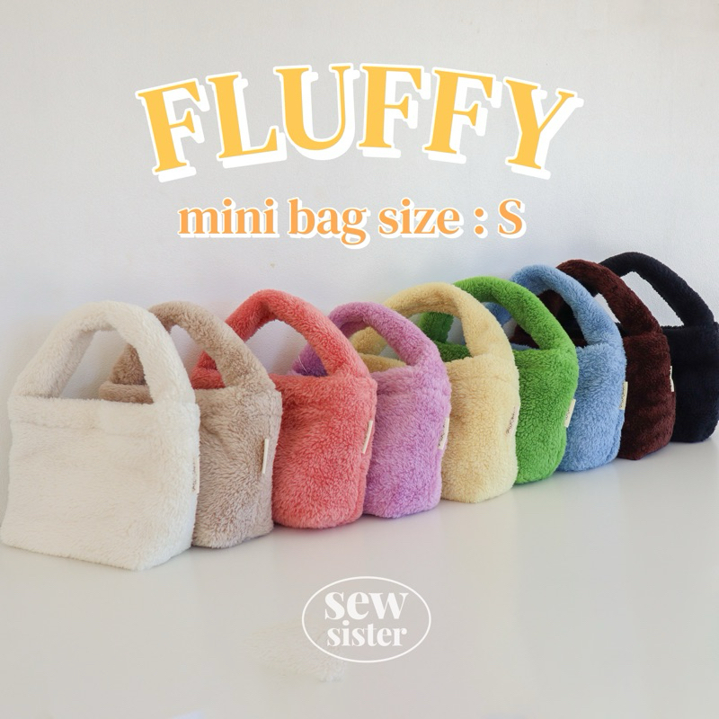 [พร้อมส่ง] Fluffy bag Size S กระเป๋าถือ ขนนุ่ม made in Thailand มีซับใน มีกระดุมแม่เหล็ก แถมแผ่นรองฐาน