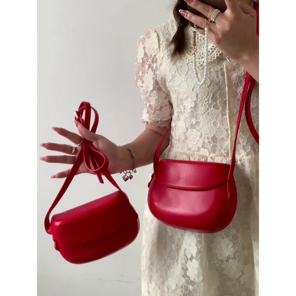 Bella กระเป๋าผู้หญิง สะพายข้าง พร้อมส่ง