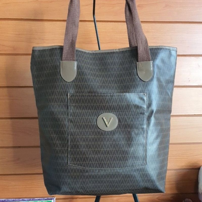 กระเป๋า tote bag Valentino