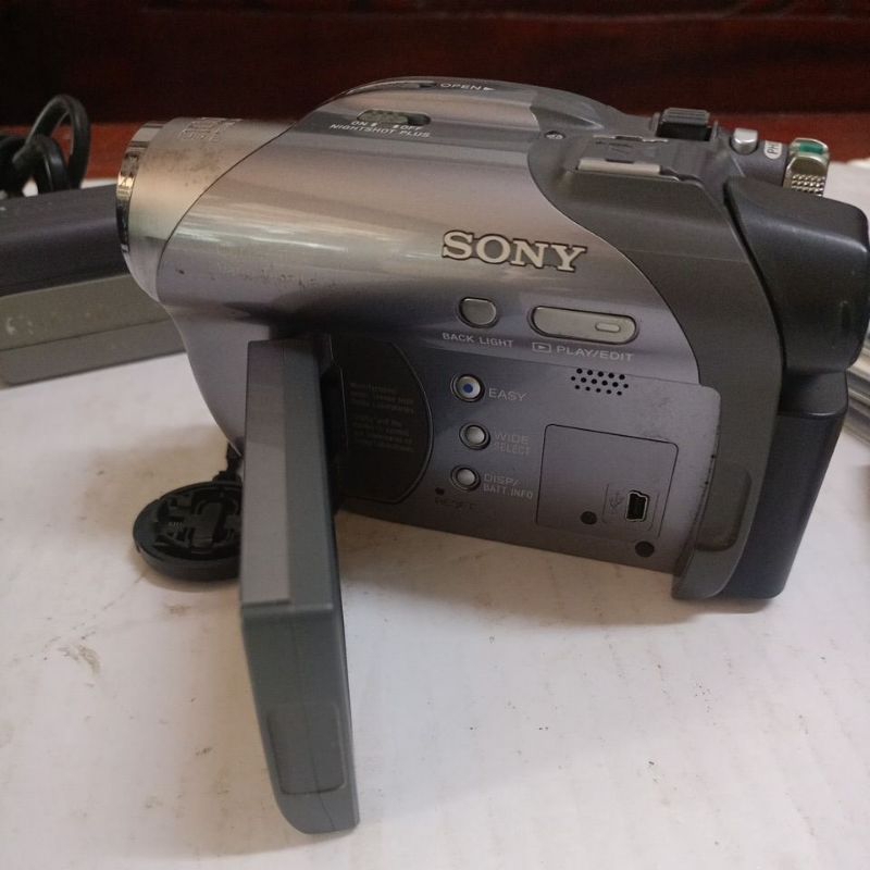 กล้องvideo sony handycam dcr-dvd755e มือสองสภาพดีแถมพัดลม solar cell ระบายอากาศในรถยนต์