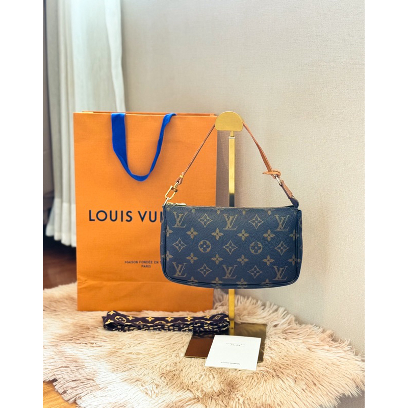 lv pochette vintage dc.00