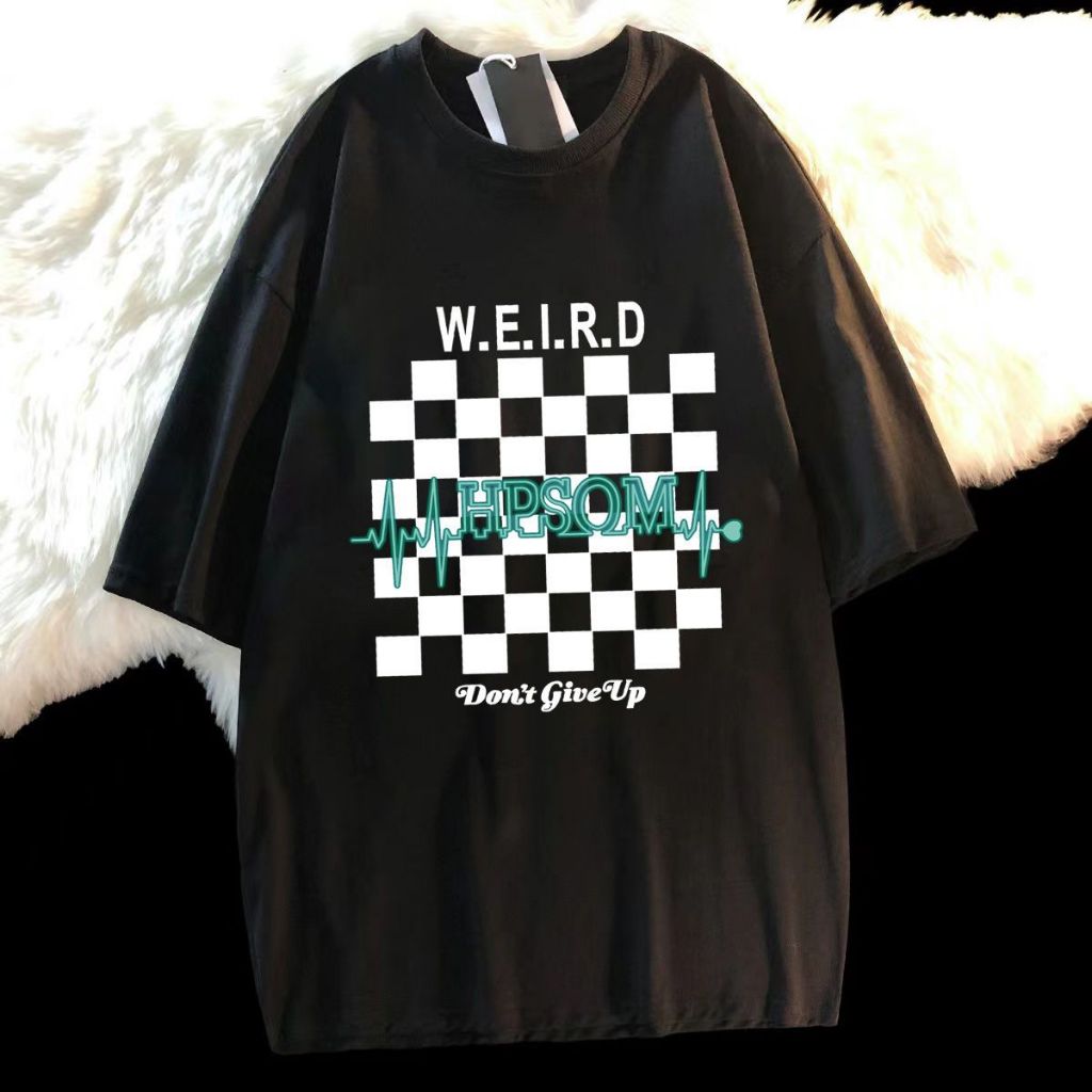 เสื้อยืดแขนสั้นทรงหลวมสไตล์เกาหลีน่ารัก oversize เสื้อผ้าวินเทจผู้หญิง เสื้อโอเวอร์ไซส์สกรีนลายตารางขาวดำ ผ้านิ่มสบาย - รูปที่ 2