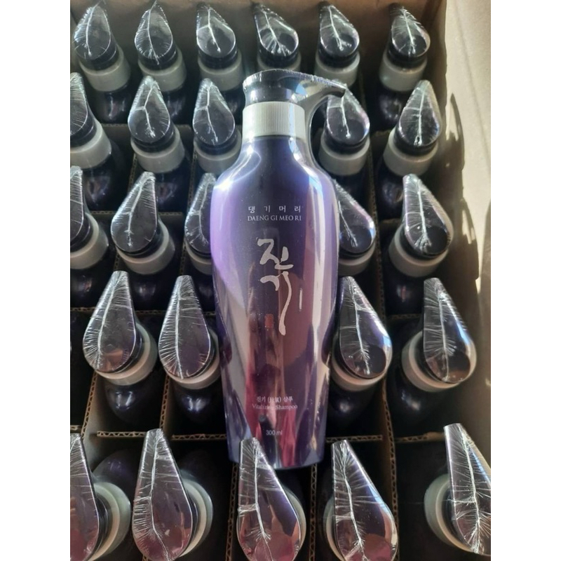 Daeng Gi Meo Ri Vitalizing Shampoo