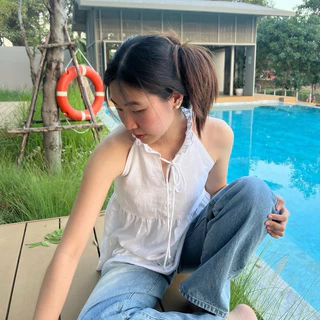 Hachi blouse 🫧 เสื้อแขนกุดคอระบาย (beamed.bkk)