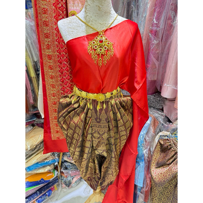 ชุดไทยสไบแดง คู่กางเกงโจงกระเบนไหมทอเลือดหมู ลายไทยเงางาม🎊 ถ่ายจากสินค้าจริงทุกชุด