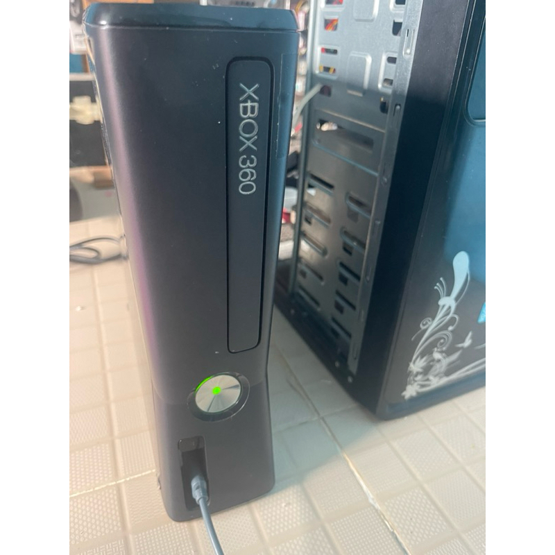 xbox 360 slim แปลง rgh เล่นเกมผ่านฮาร์ดดิสก์ได้ มือสอง (เฉพาะตัวเครื่อง)
