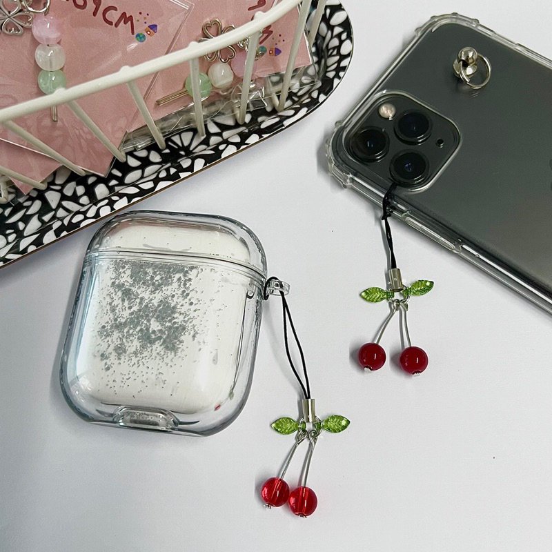 *･῾ ᵎ พร้อมส่ง Cherry Keychain พวงกุญแจเชอรี่ (Glass beads) 159% handmade *･῾ ᵎ