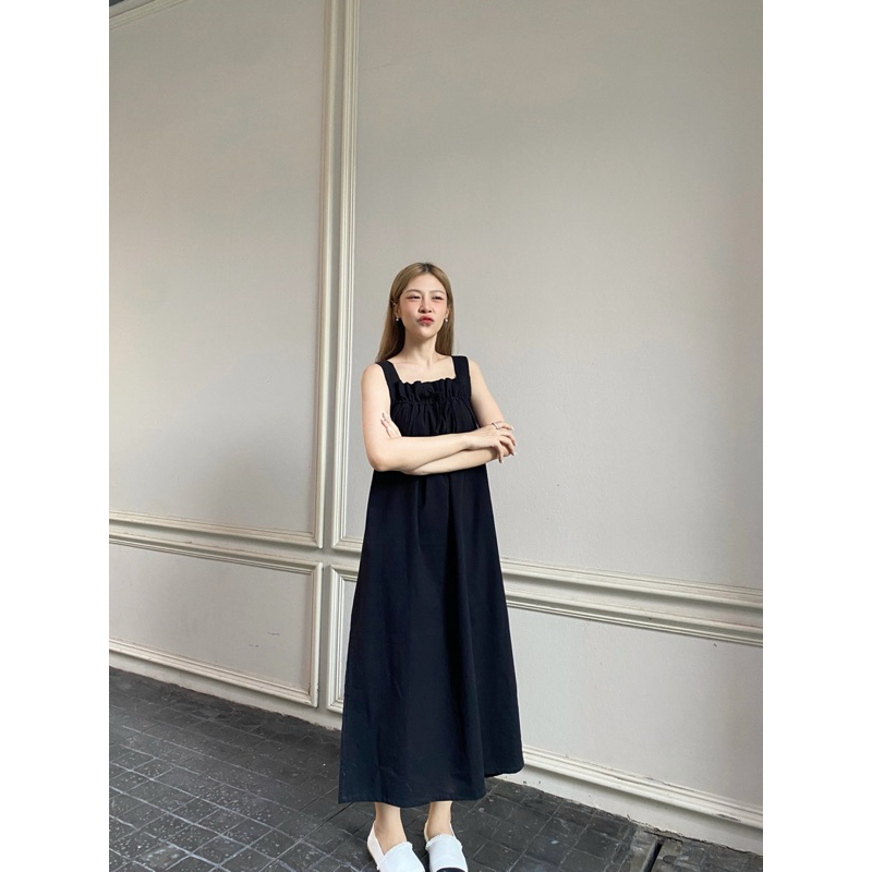 Sunflower Dress เดรสสายเดี่ยวสม็อคหลัง ด้านหน้าเชือกรูดปรับขนาดได้