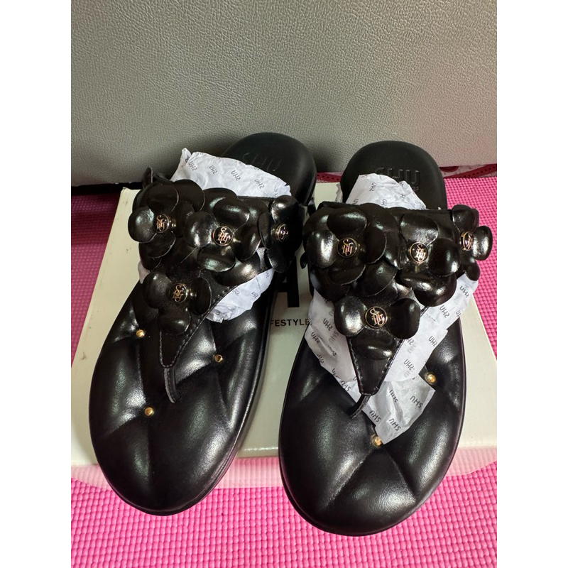 รองเท้า Shuberry แท้ค่ะ