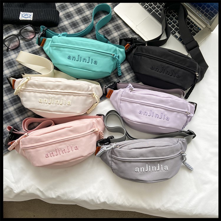 B-359 พร้อมส่ง กระเป๋าคาดอก กระเป๋าสำหรับผู้หญิง สไตส์นี้เท่มาก ผ้าไนลอน 6สี