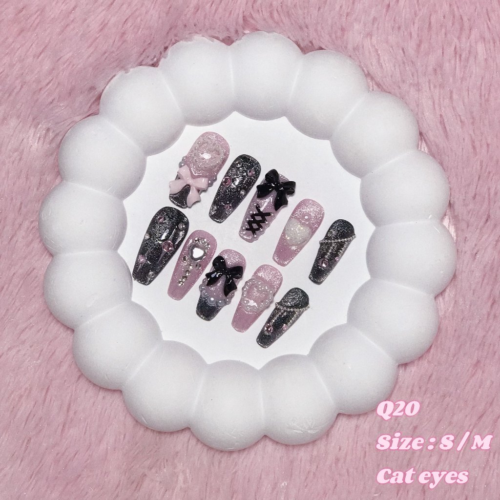 ೀ⋆｡ Q20 เล็บเจลปลอมสีชมพูดำลูกแก้ว 🎀⭐️🤍🖤