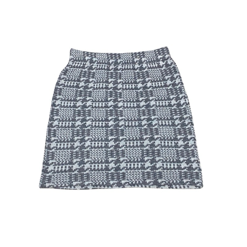 🧸L013 กระโปรง GU เอว26“